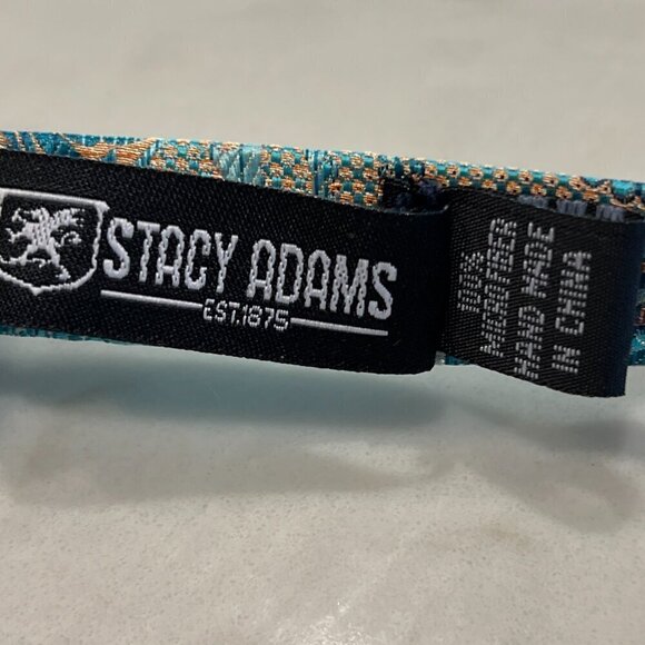 Stacy Adams Handmade Pastel Paisley Microfiber Adjustable Pre‎ tied Bow Tie - Picture 2 of 5